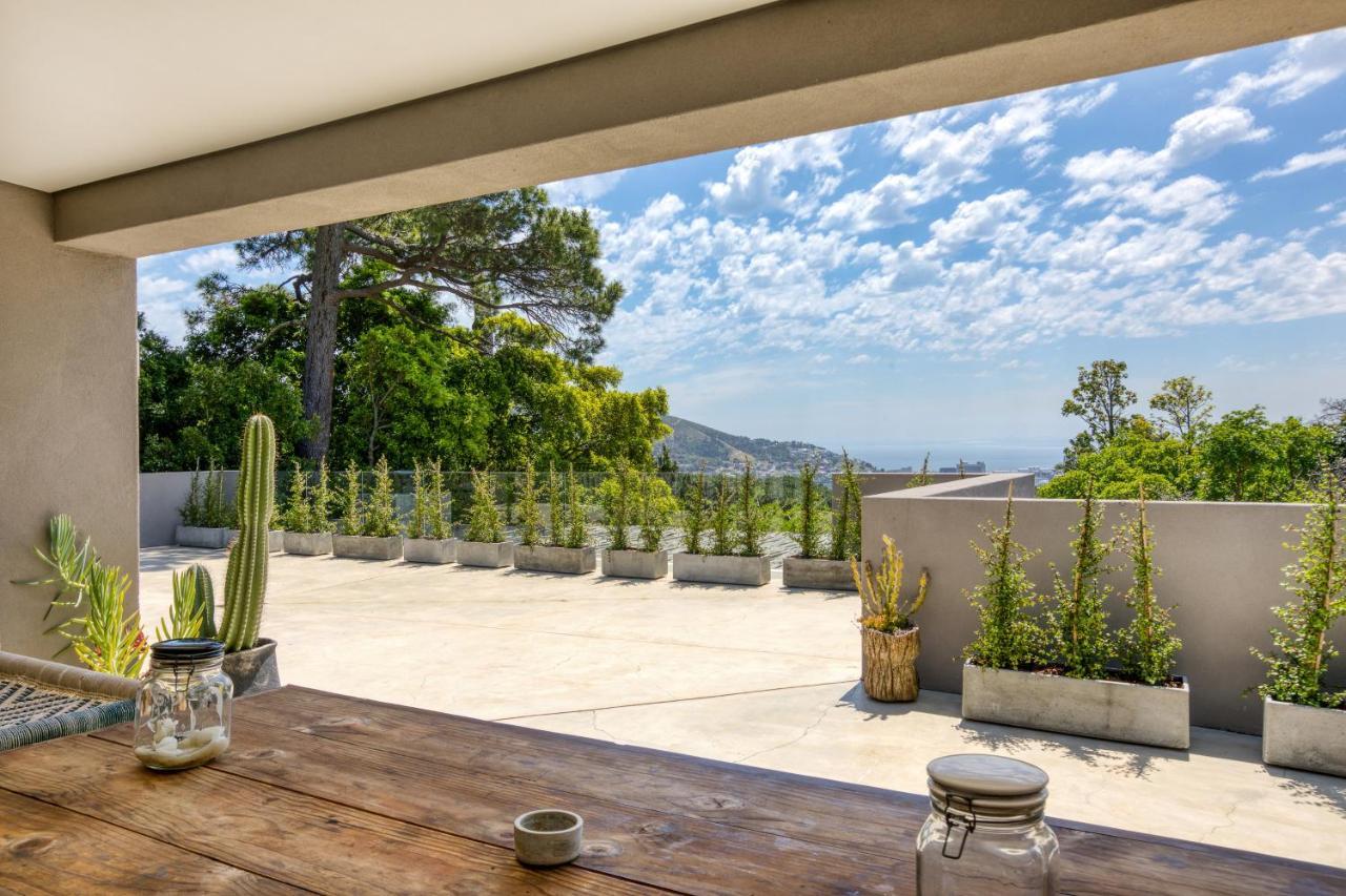 Solar-Powered Mountain Retreat With Natural Pool ケープタウン エクステリア 写真